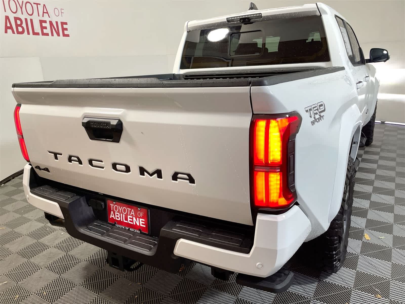 Thumbnail: 2025 Toyota Tacoma - 6