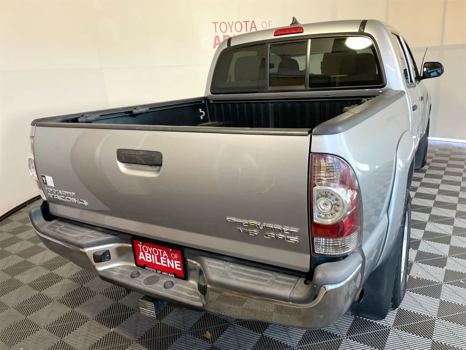 Thumbnail: 2015 Toyota Tacoma - 5