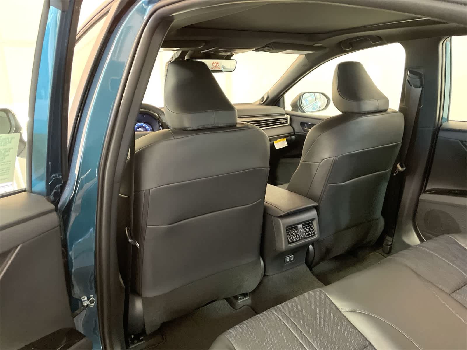 Thumbnail: 2026 Toyota Camry - 12