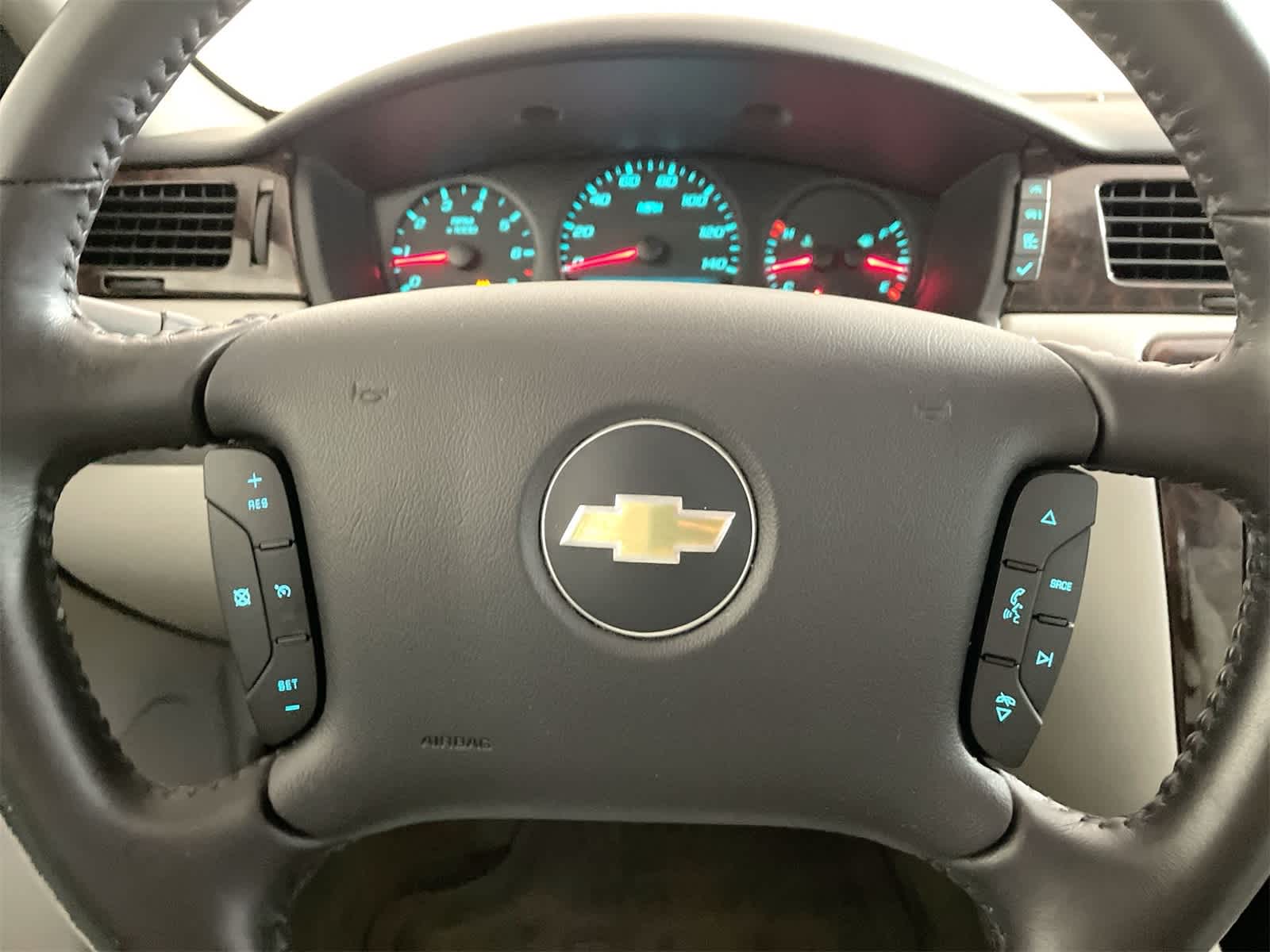 Thumbnail: 2014 Chevrolet Impala - 16
