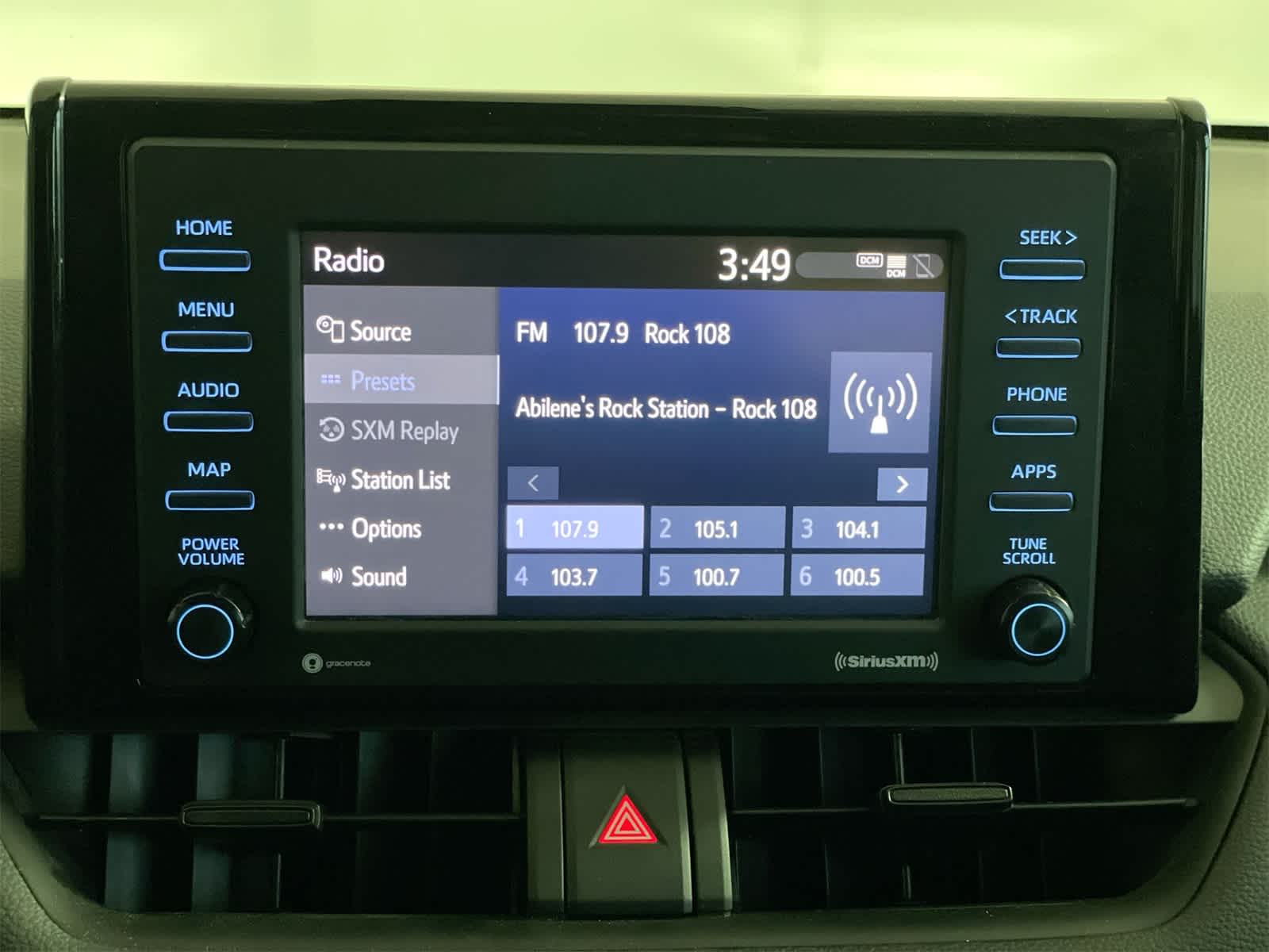 Thumbnail: 2022 Toyota RAV4 - 18