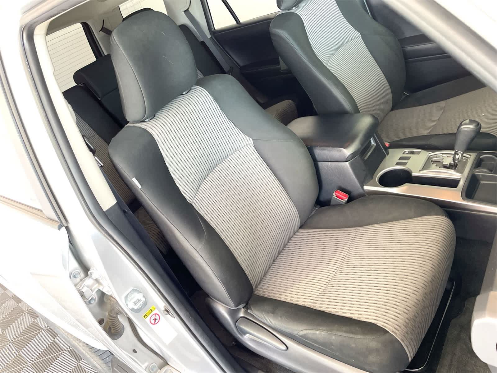 Thumbnail: 2016 Toyota 4Runner - 14