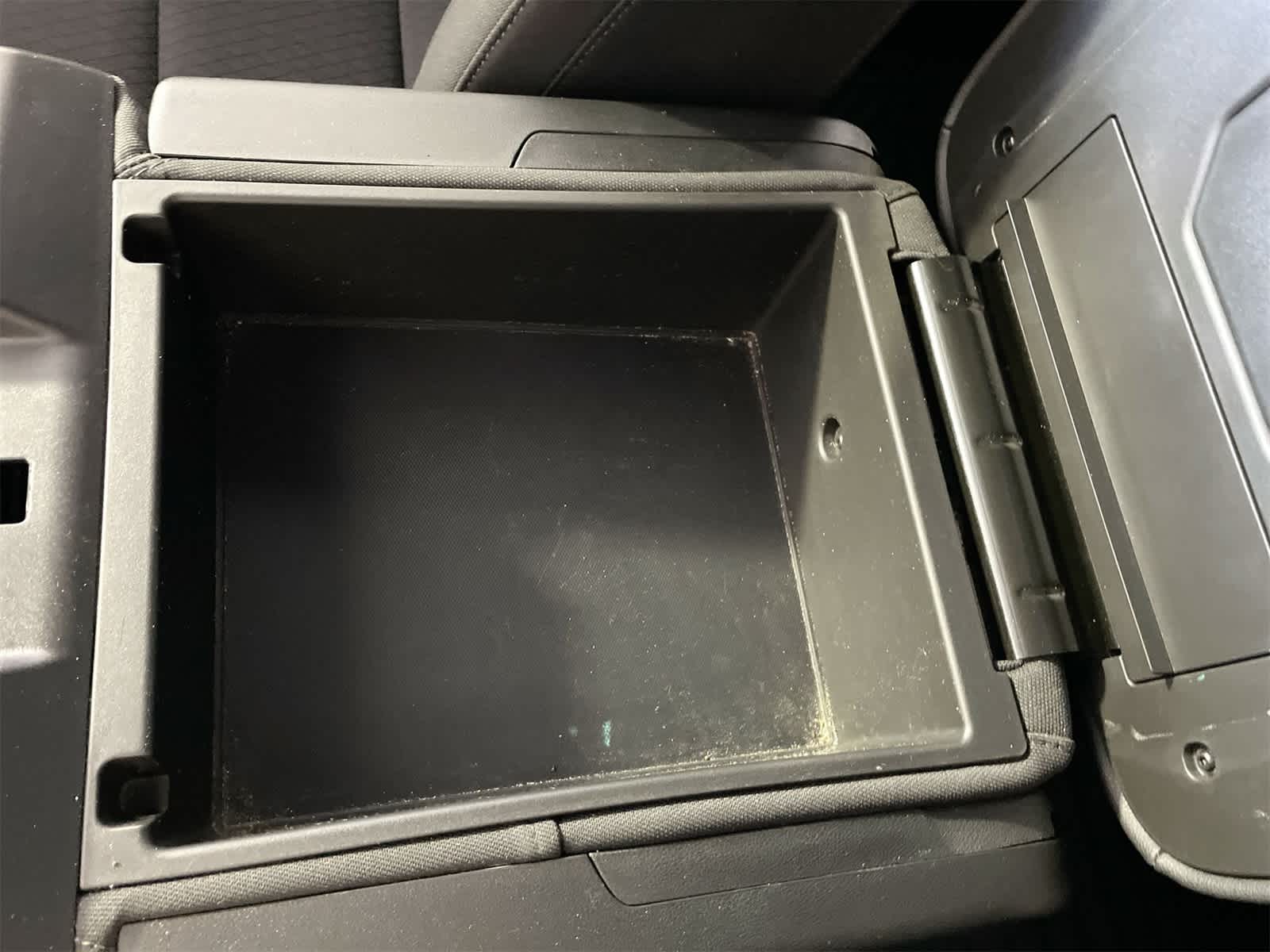 Thumbnail: 2022 Chevrolet Silverado 1500 - 24