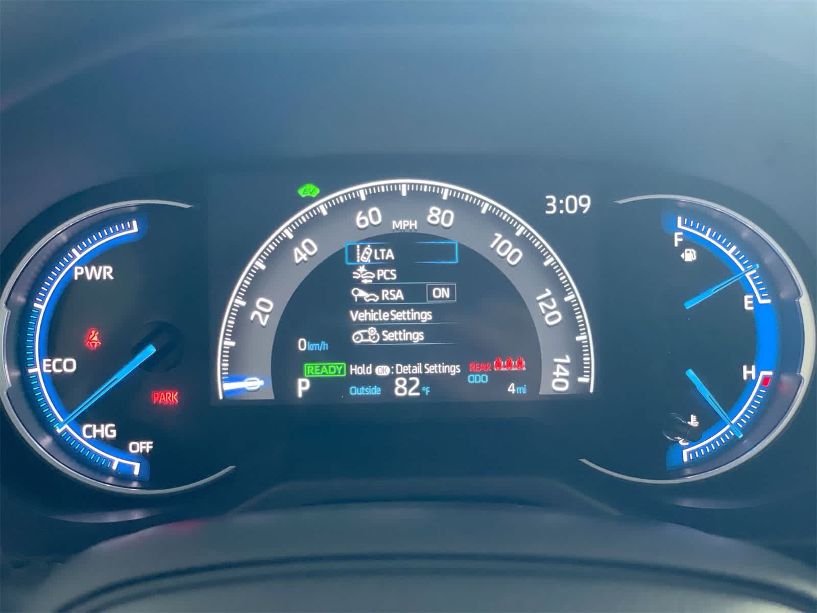 Thumbnail: 2025 Toyota RAV4 - 18