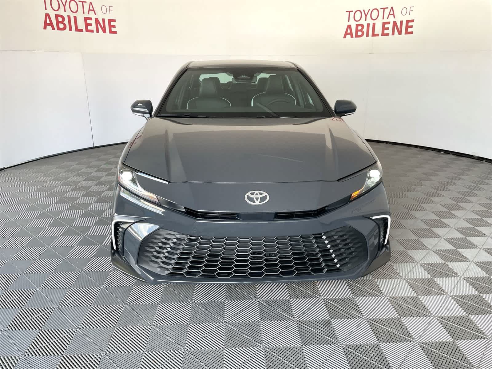 Thumbnail: 2025 Toyota Camry - 9