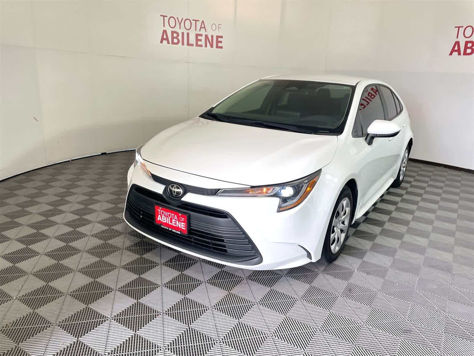 Thumbnail: 2024 Toyota Corolla - 1