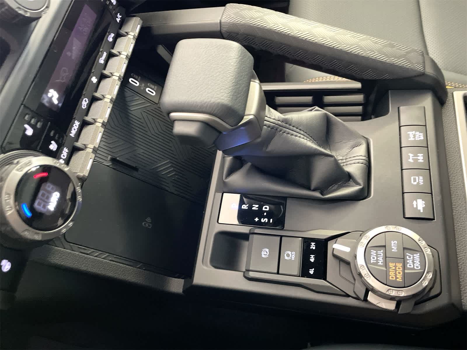 Thumbnail: 2025 Toyota 4Runner - 23