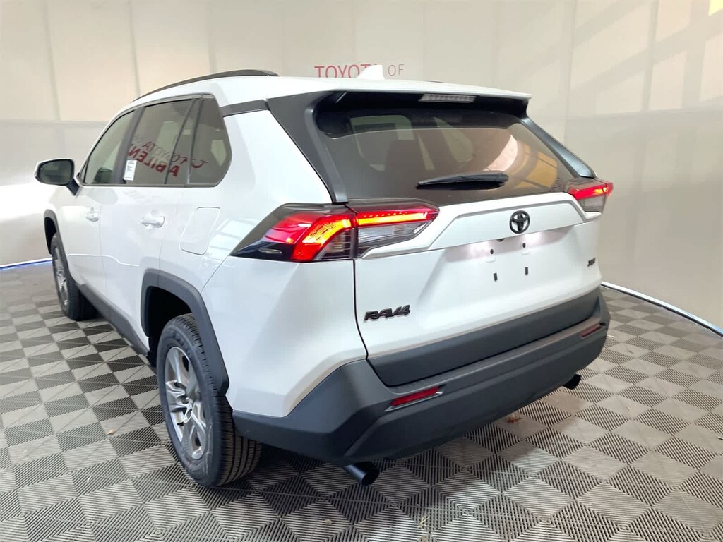 New 2025 Toyota RAV4 XLE SUV