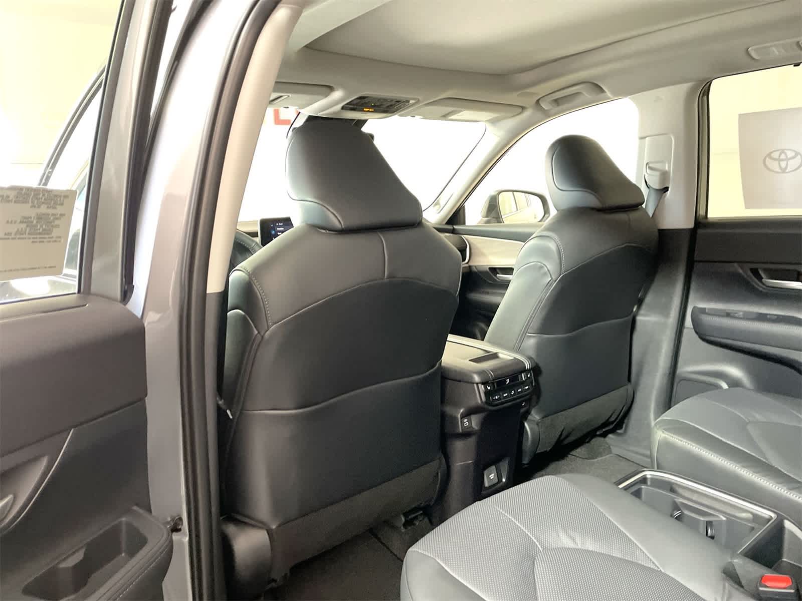 Thumbnail: 2026 Toyota Grand Highlander - 13