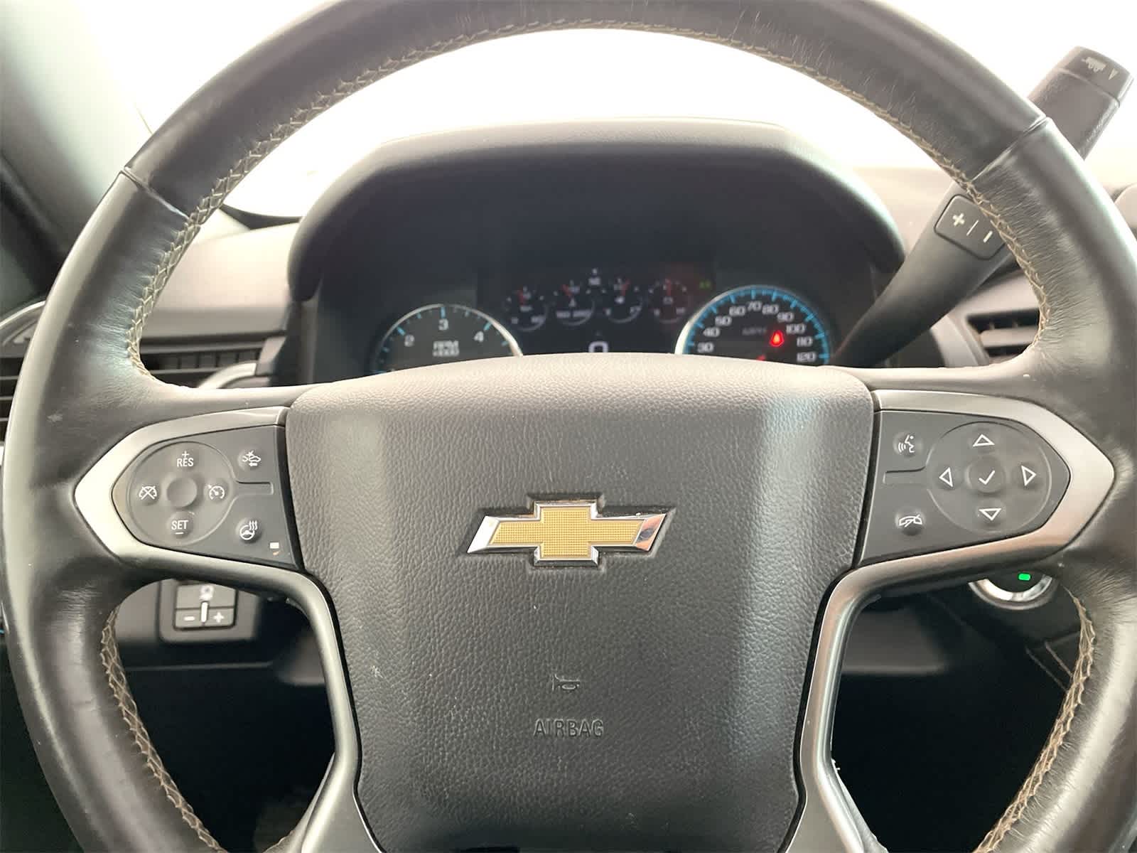 Thumbnail: 2017 Chevrolet Suburban - 17