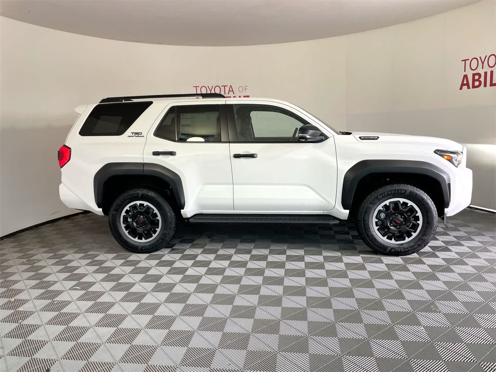 Thumbnail: 2025 Toyota 4Runner - 8