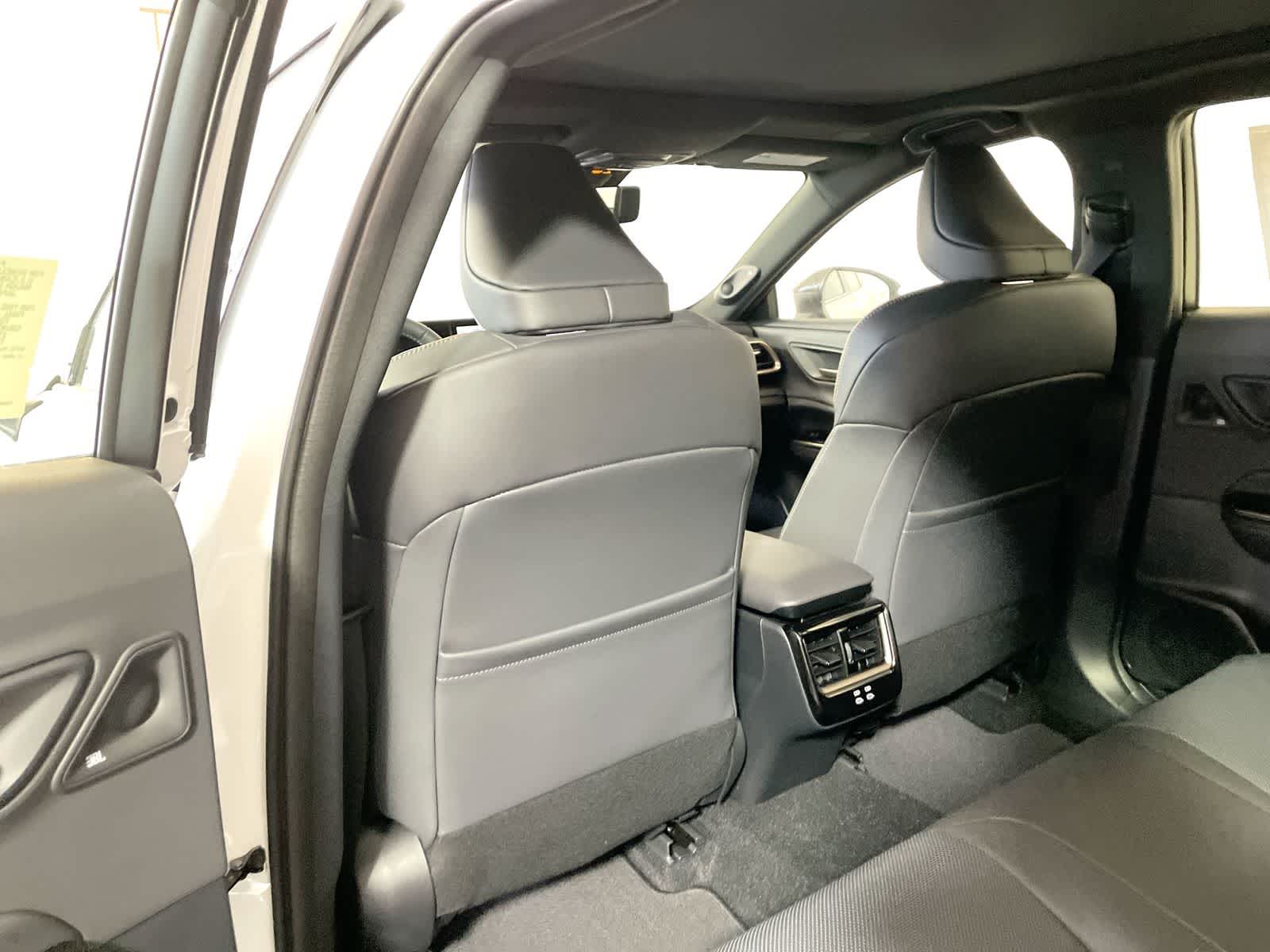 Thumbnail: 2026 Toyota Crown Signia - 13