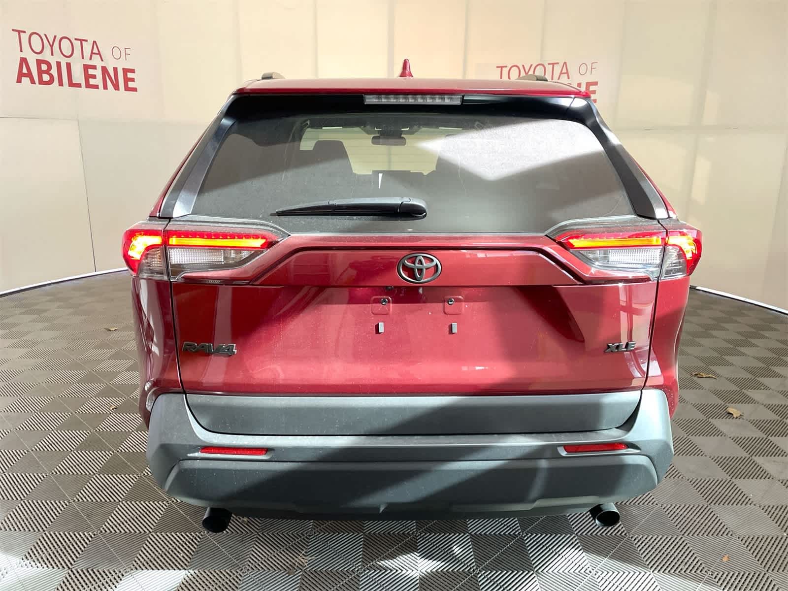 Thumbnail: 2025 Toyota RAV4 - 3