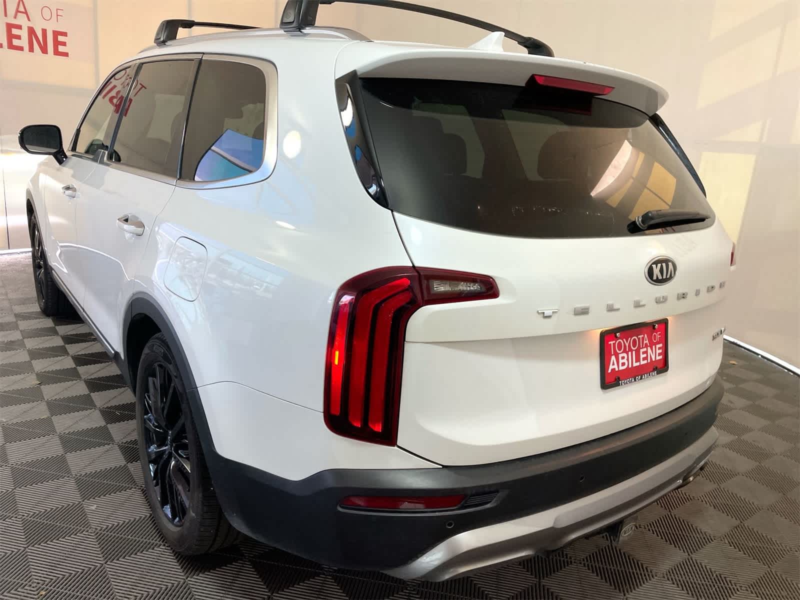 Thumbnail: 2020 Kia Telluride - 3