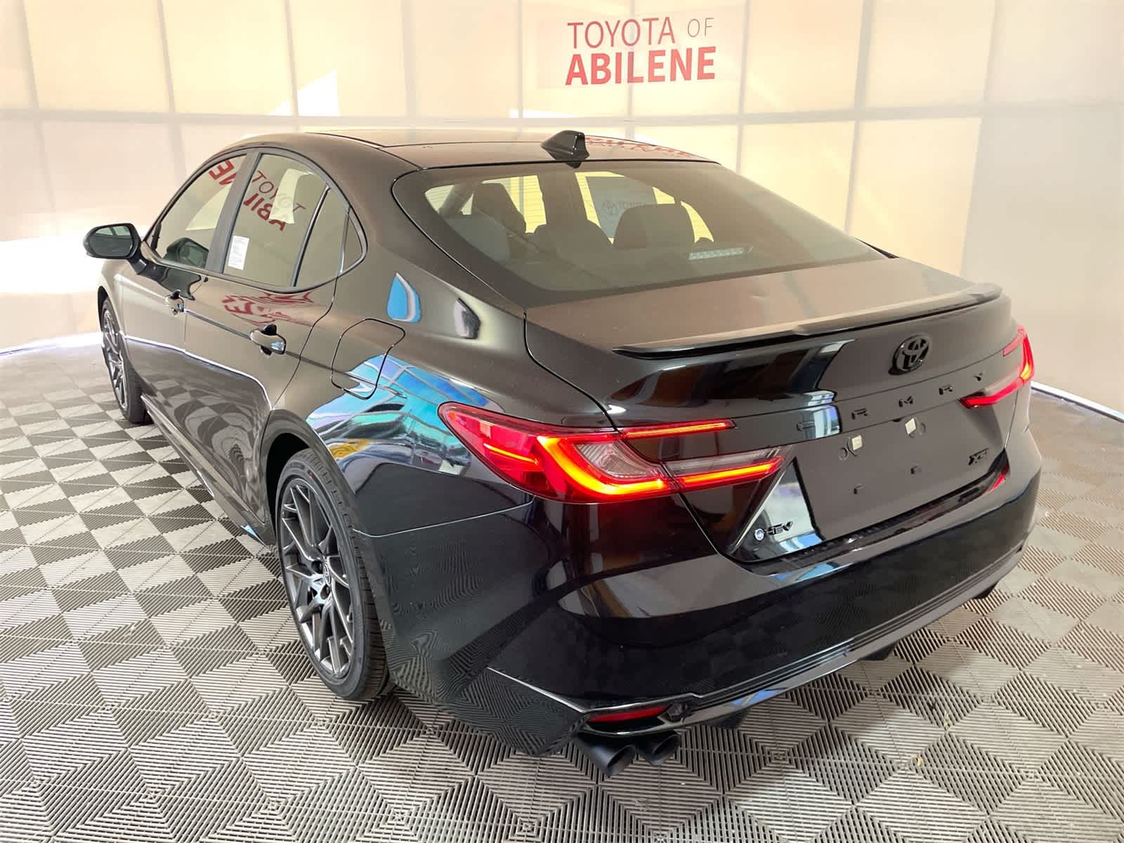 2025 Toyota Camry XSE 3