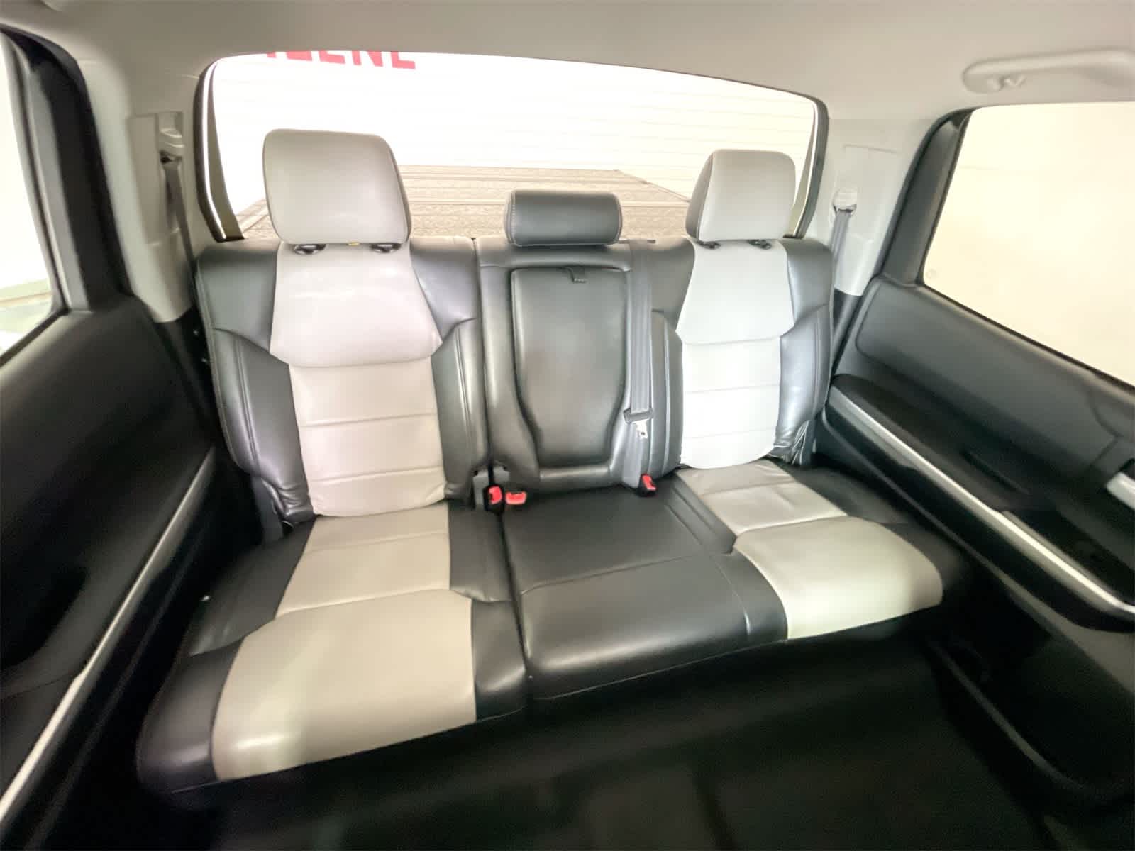 Thumbnail: 2016 Toyota Tundra - 15