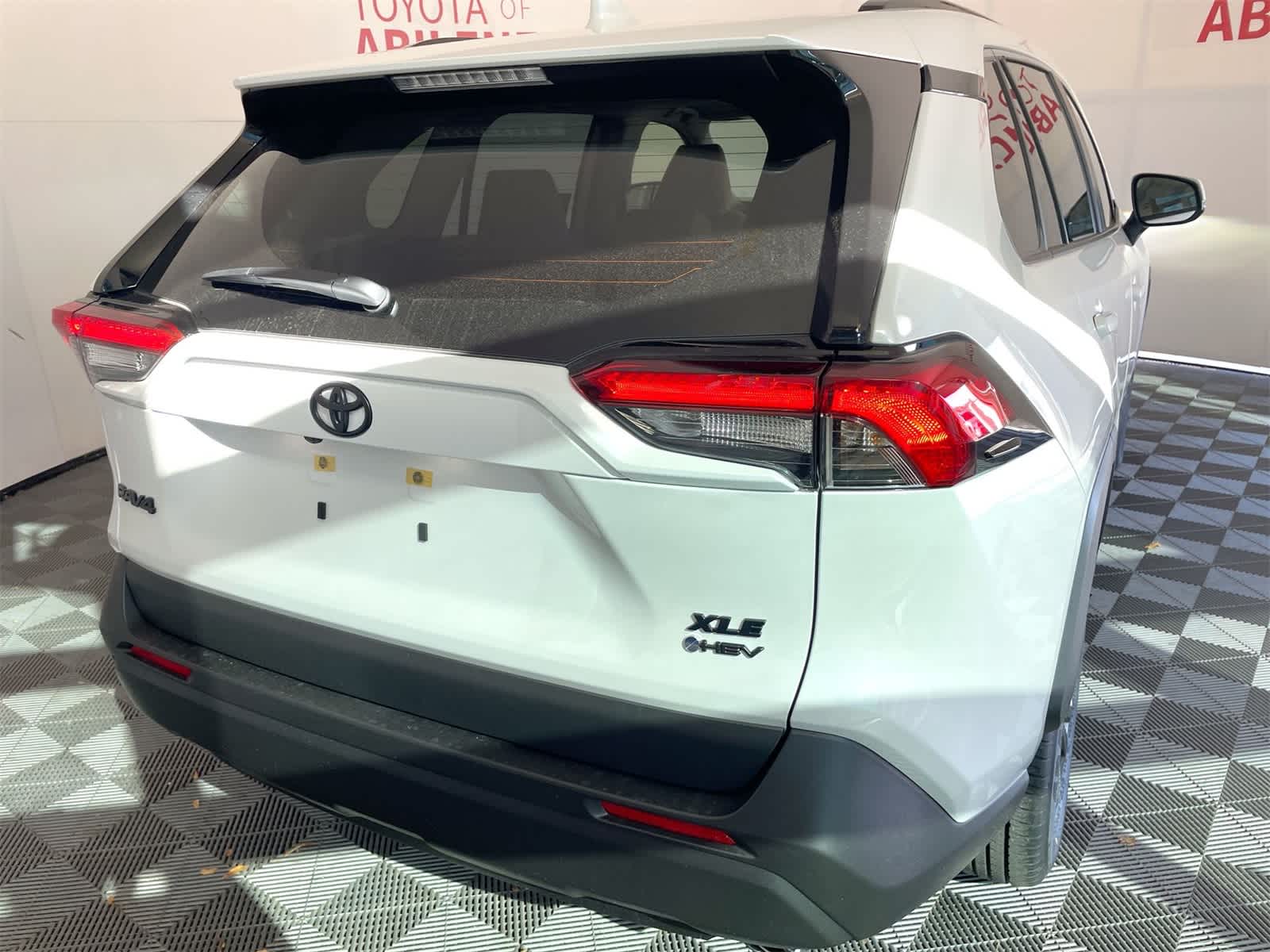 Thumbnail: 2025 Toyota RAV4 - 7