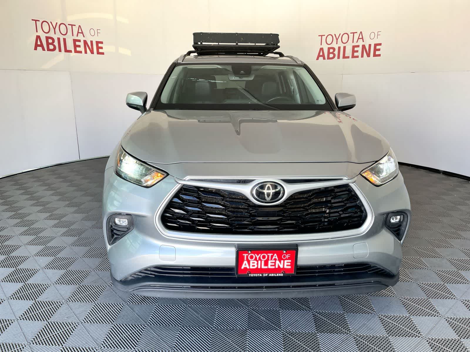 Thumbnail: 2022 Toyota Highlander - 9