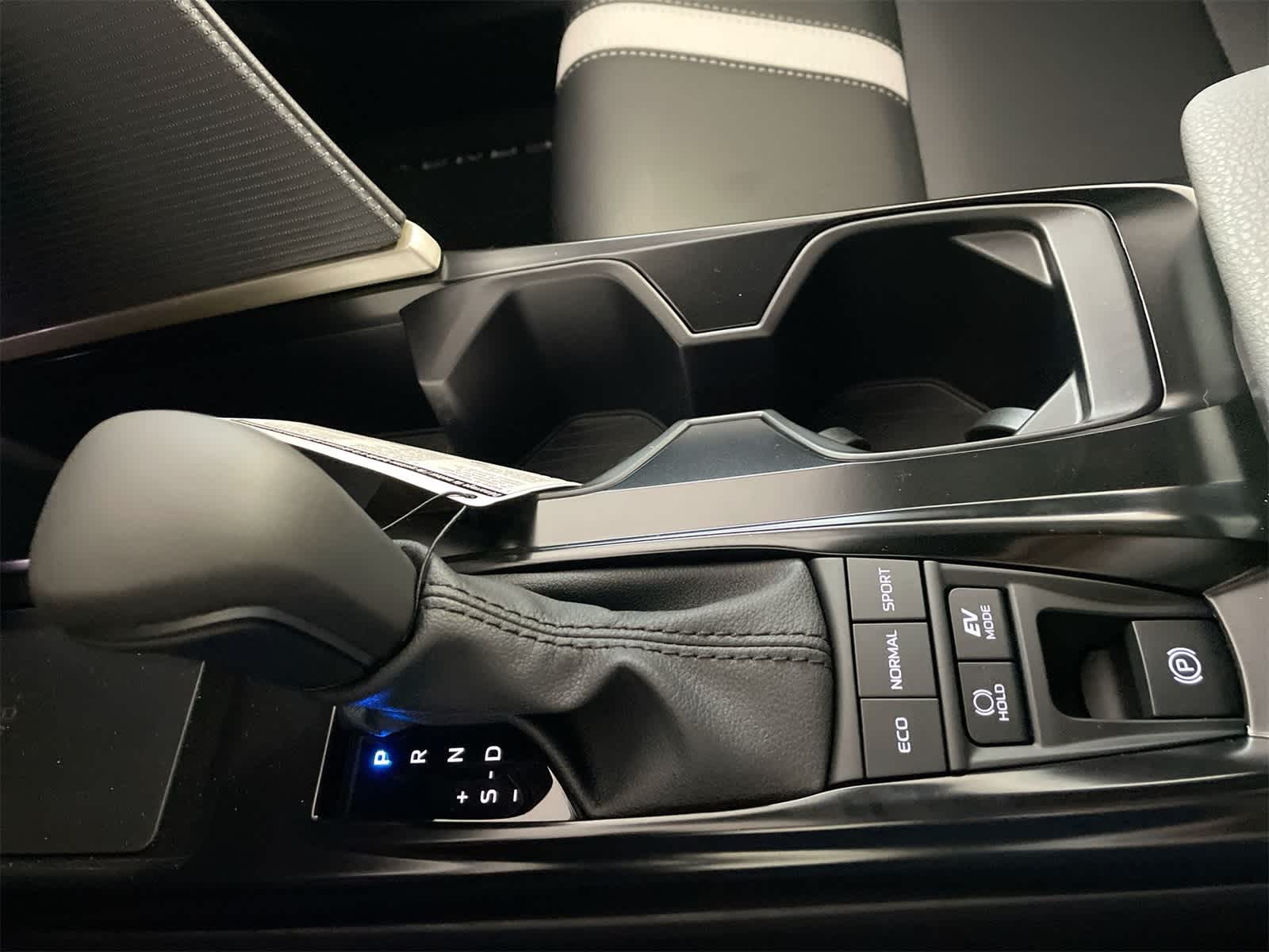Thumbnail: 2025 Toyota Camry - 23