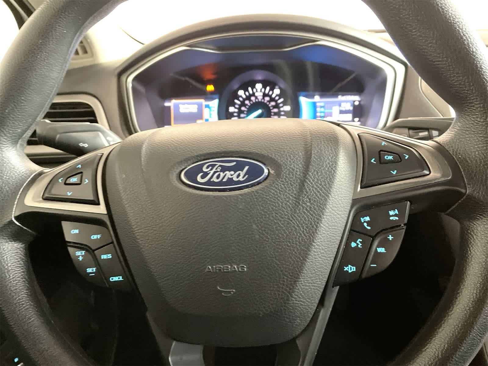 Thumbnail: 2018 Ford Fusion - 17