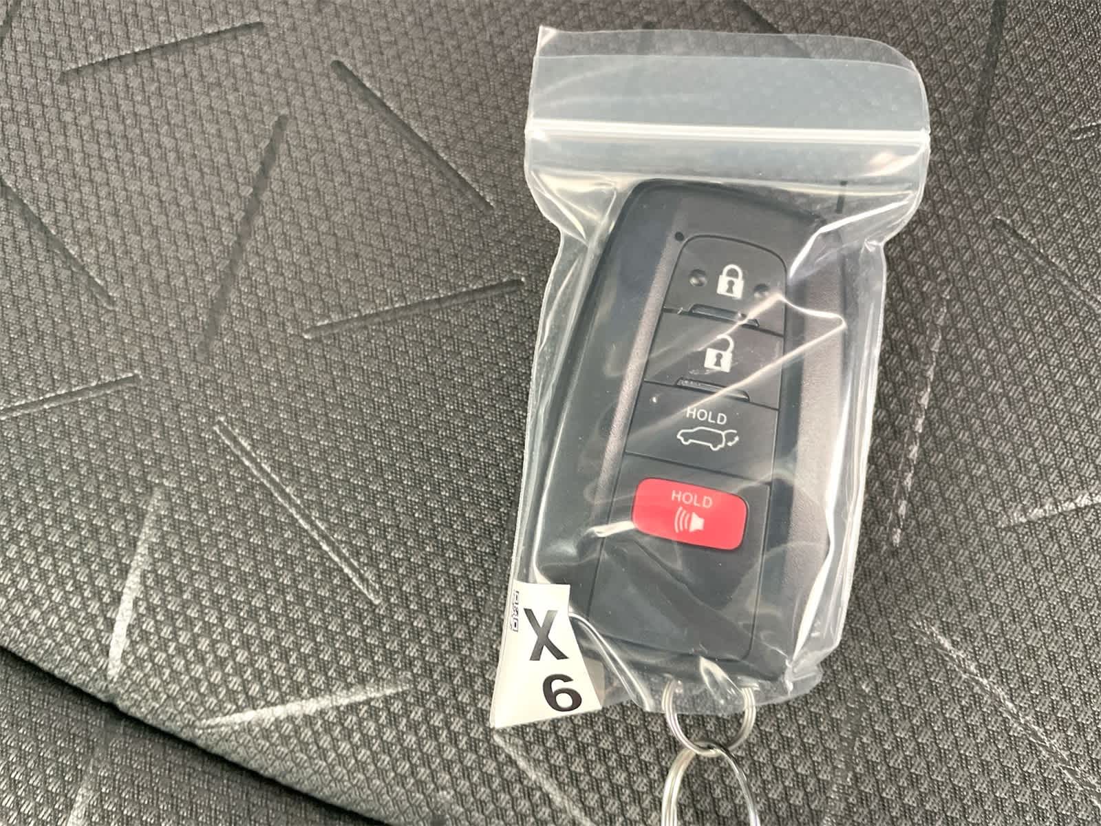 Thumbnail: 2025 Toyota RAV4 - 28