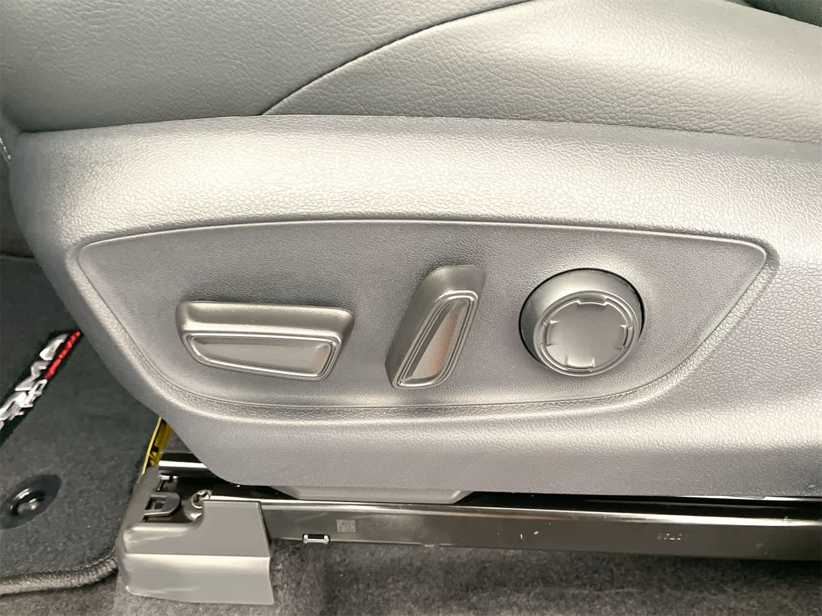 Thumbnail: 2025 Toyota Tacoma - 9