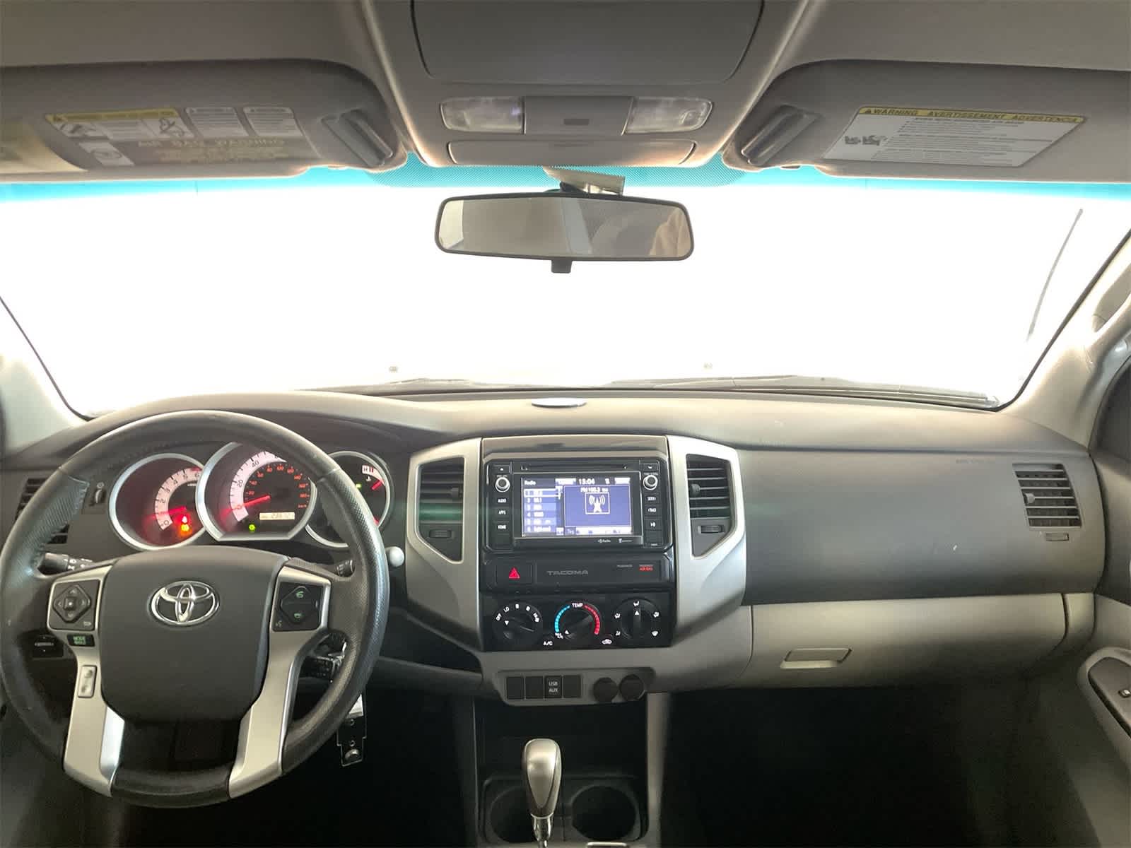 Thumbnail: 2015 Toyota Tacoma - 14