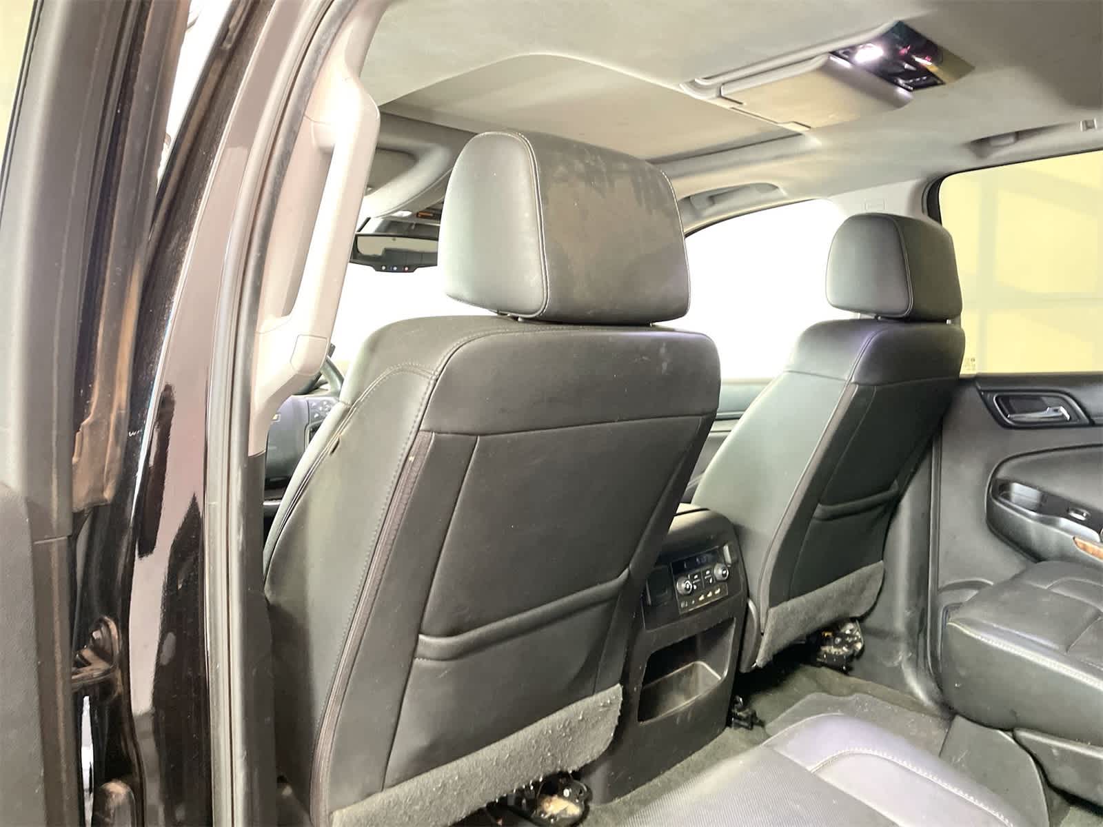 Thumbnail: 2017 Chevrolet Suburban - 11