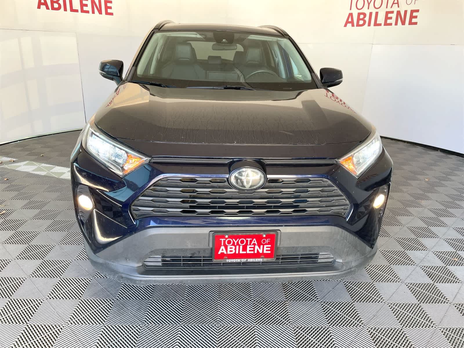 Thumbnail: 2020 Toyota RAV4 - 8