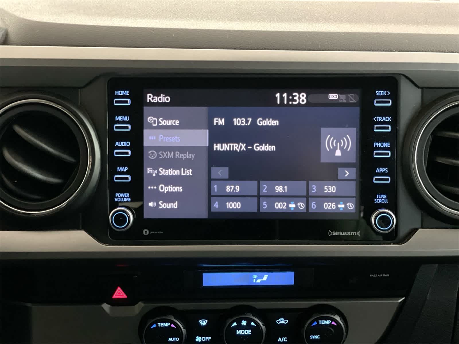 Thumbnail: 2022 Toyota Tacoma - 18