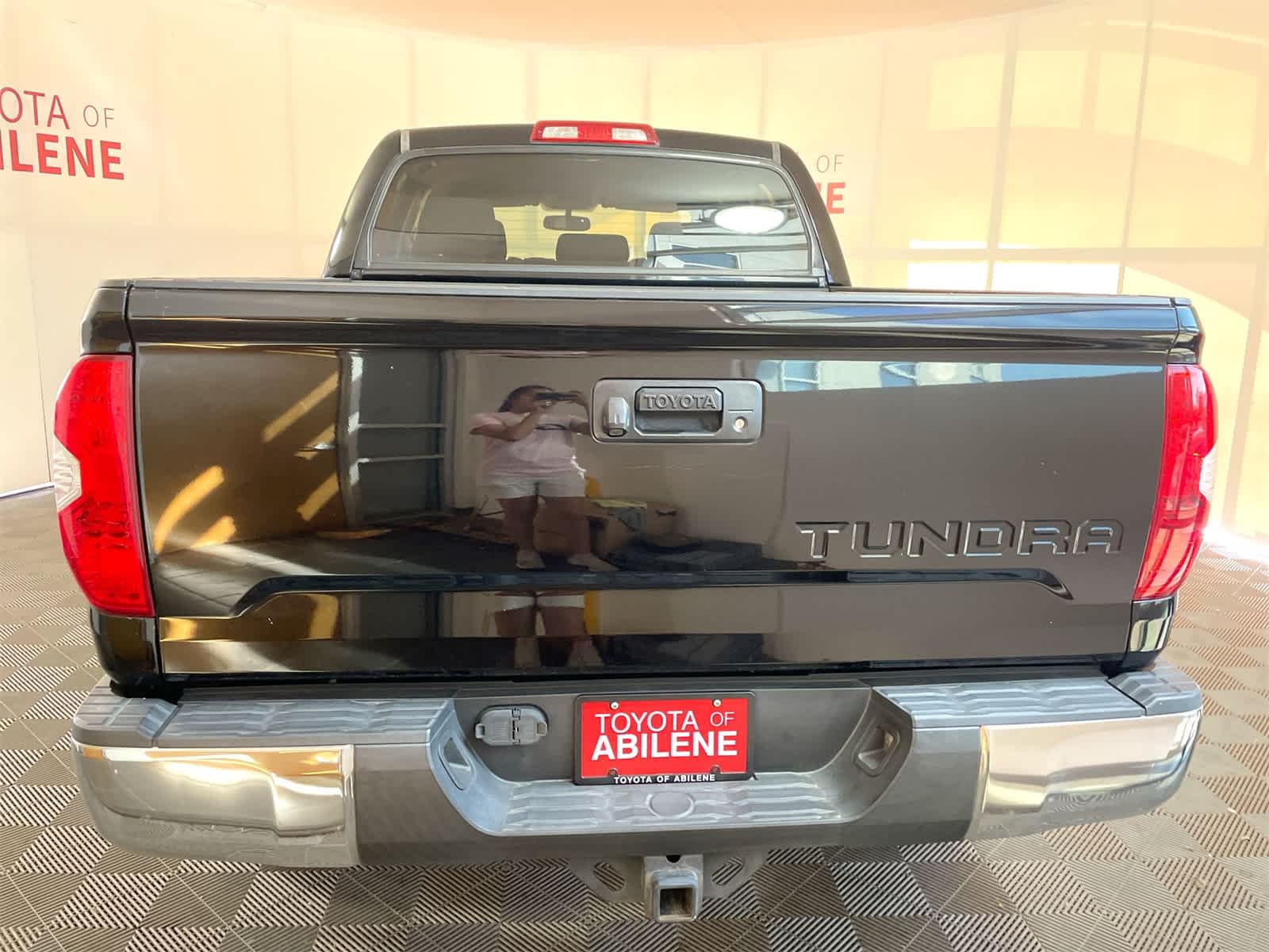 Thumbnail: 2015 Toyota Tundra - 4