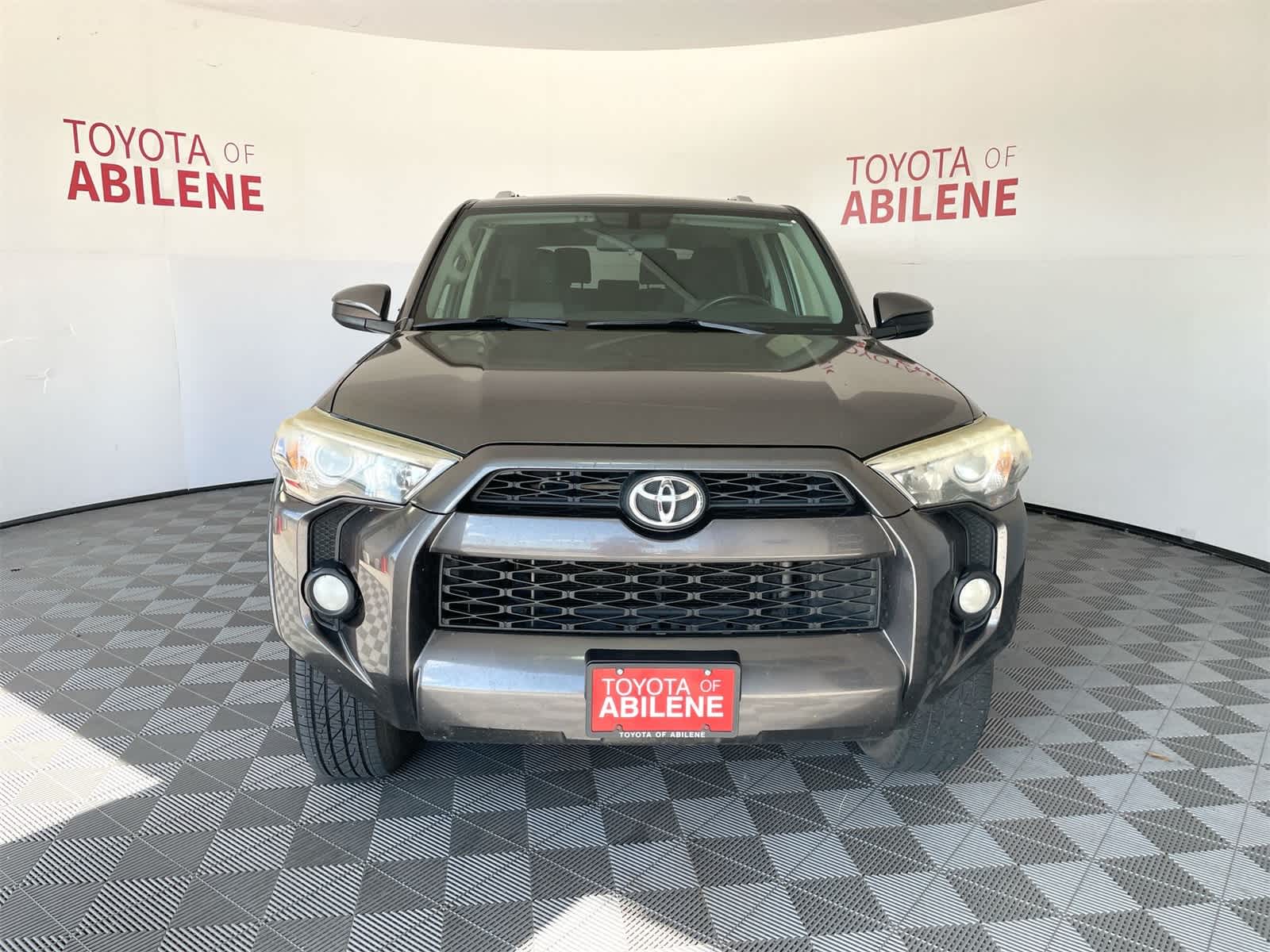 Thumbnail: 2014 Toyota 4Runner - 9