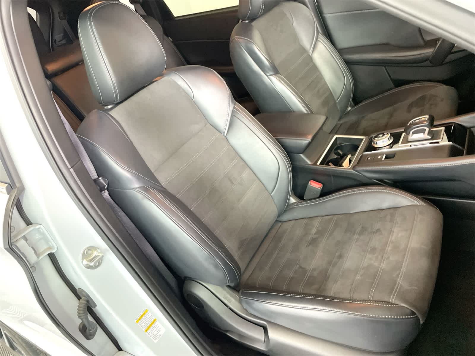 Thumbnail: 2024 Mitsubishi Outlander - 14