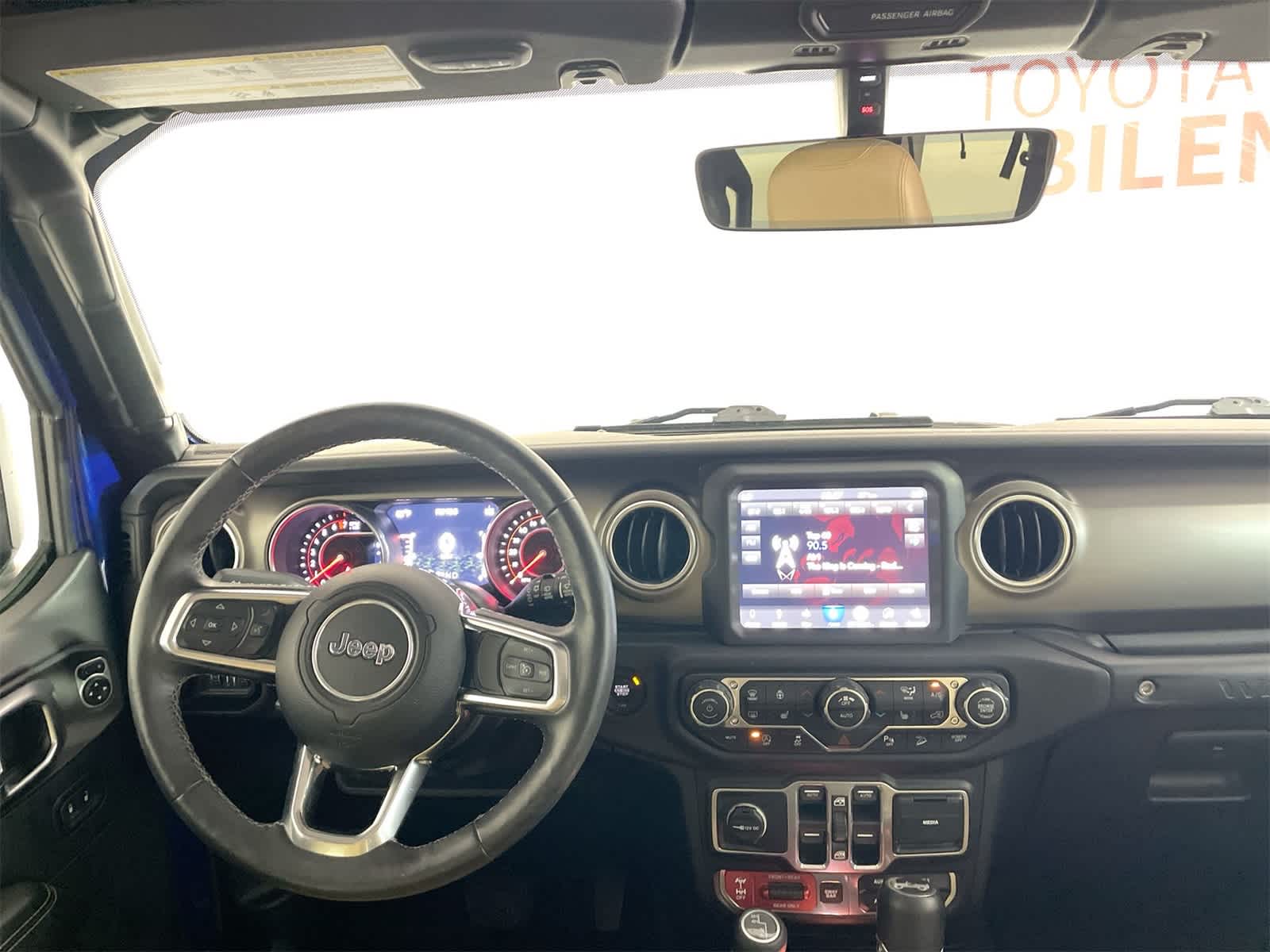 Thumbnail: 2018 Jeep Wrangler - 14