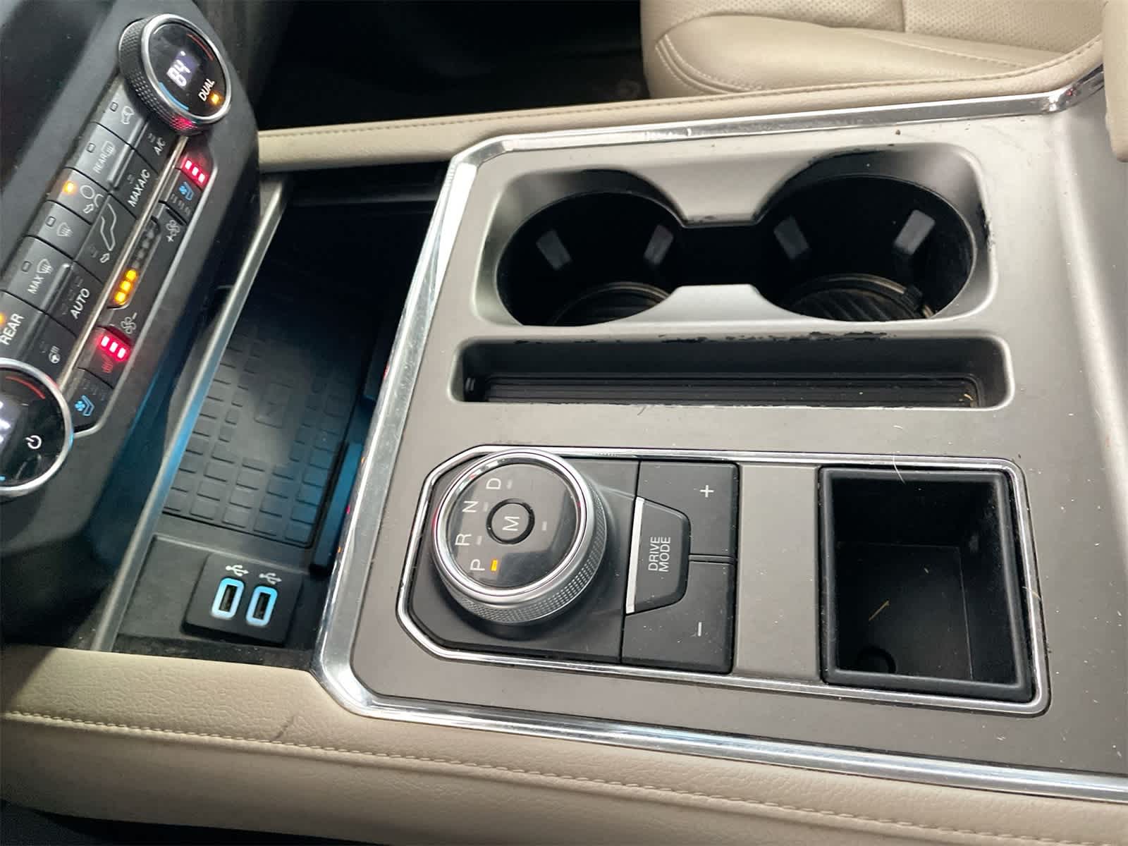 Thumbnail: 2019 Ford Expedition - 23