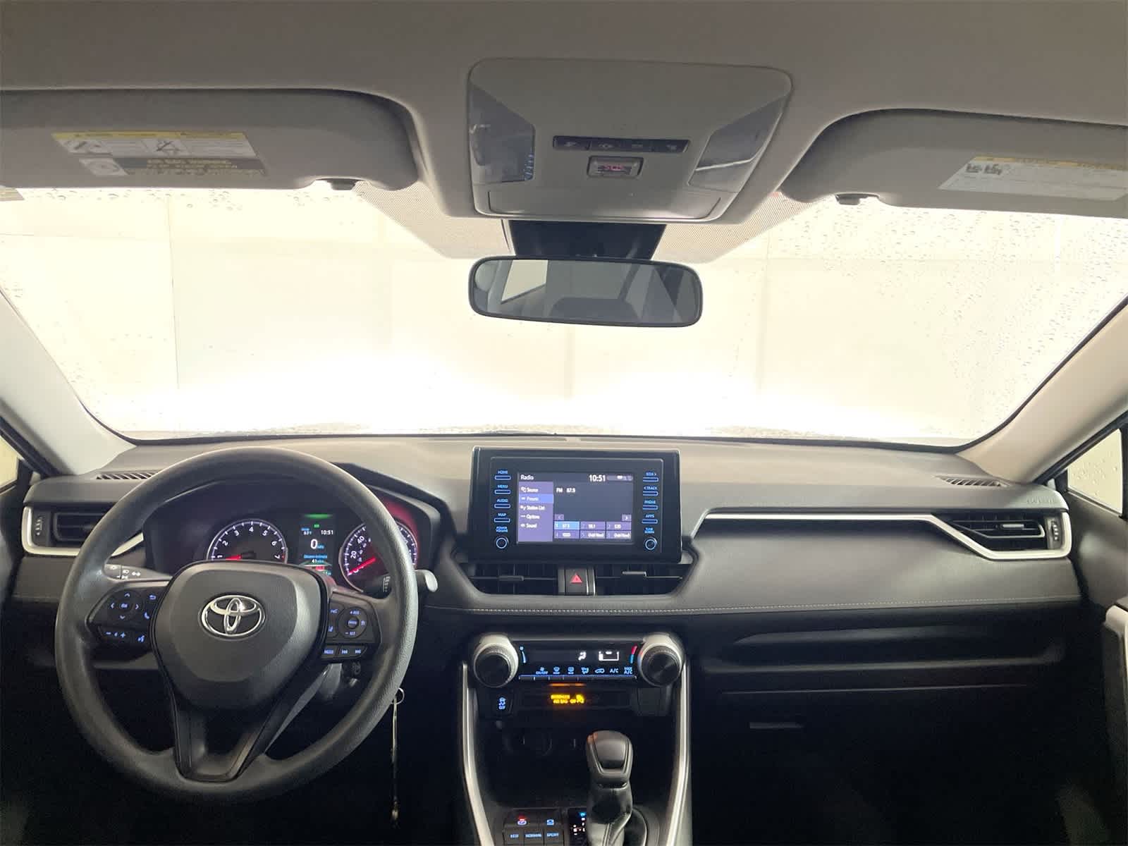 Thumbnail: 2019 Toyota RAV4 - 15