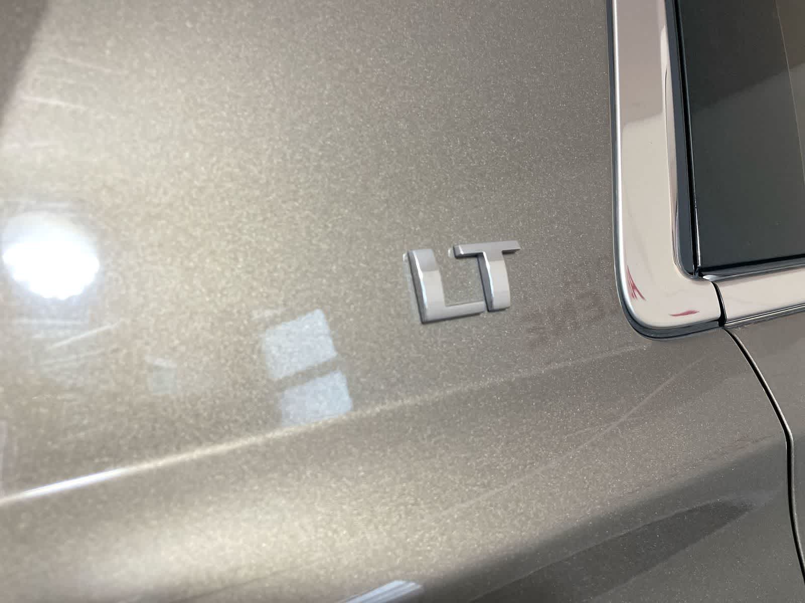 Thumbnail: 2016 Chevrolet Tahoe - 6