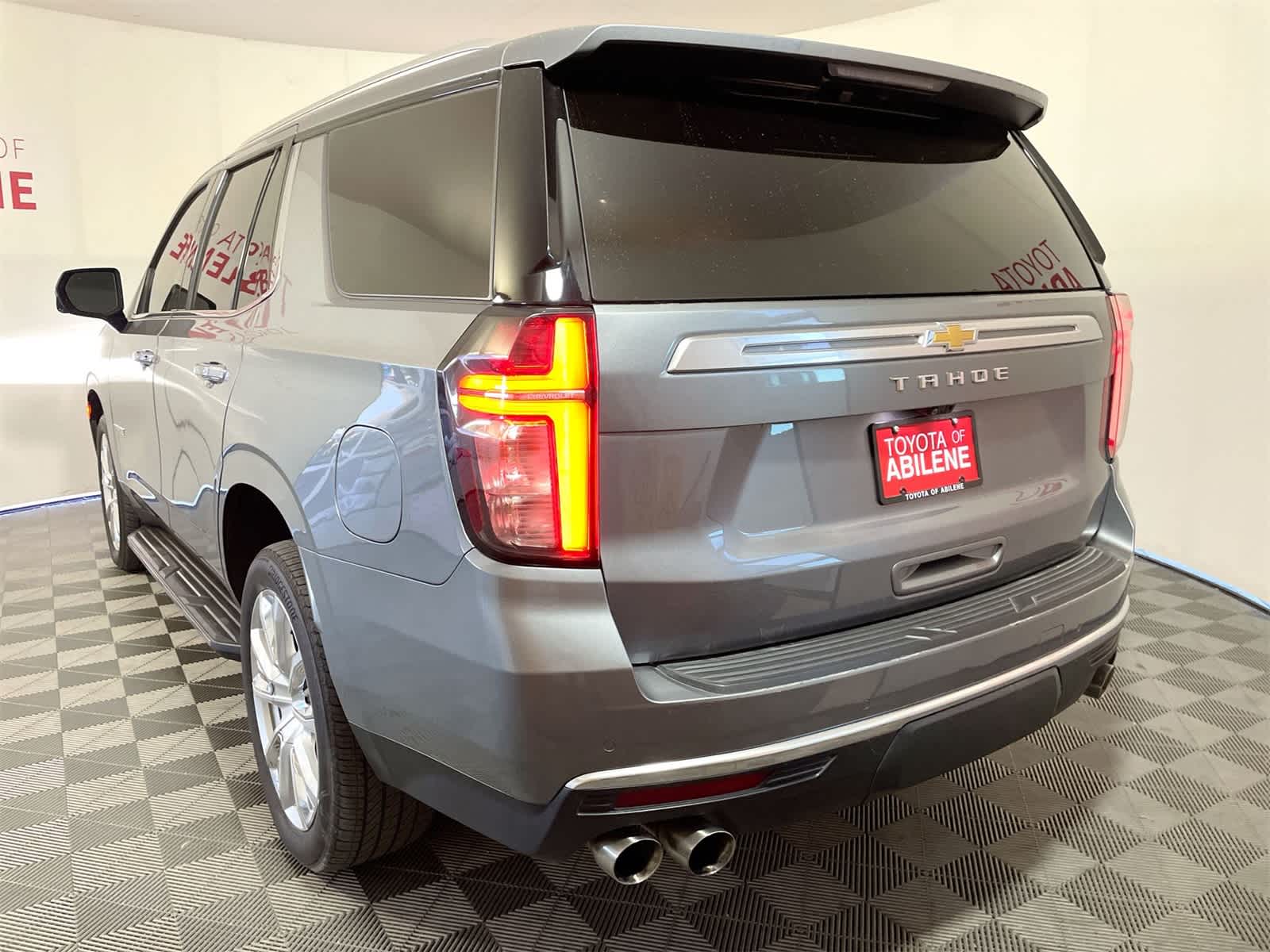 Thumbnail: 2021 Chevrolet Tahoe - 2