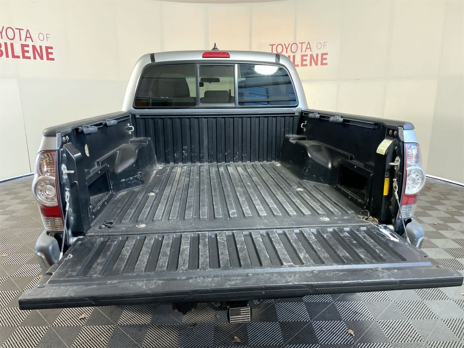 Thumbnail: 2015 Toyota Tacoma - 4