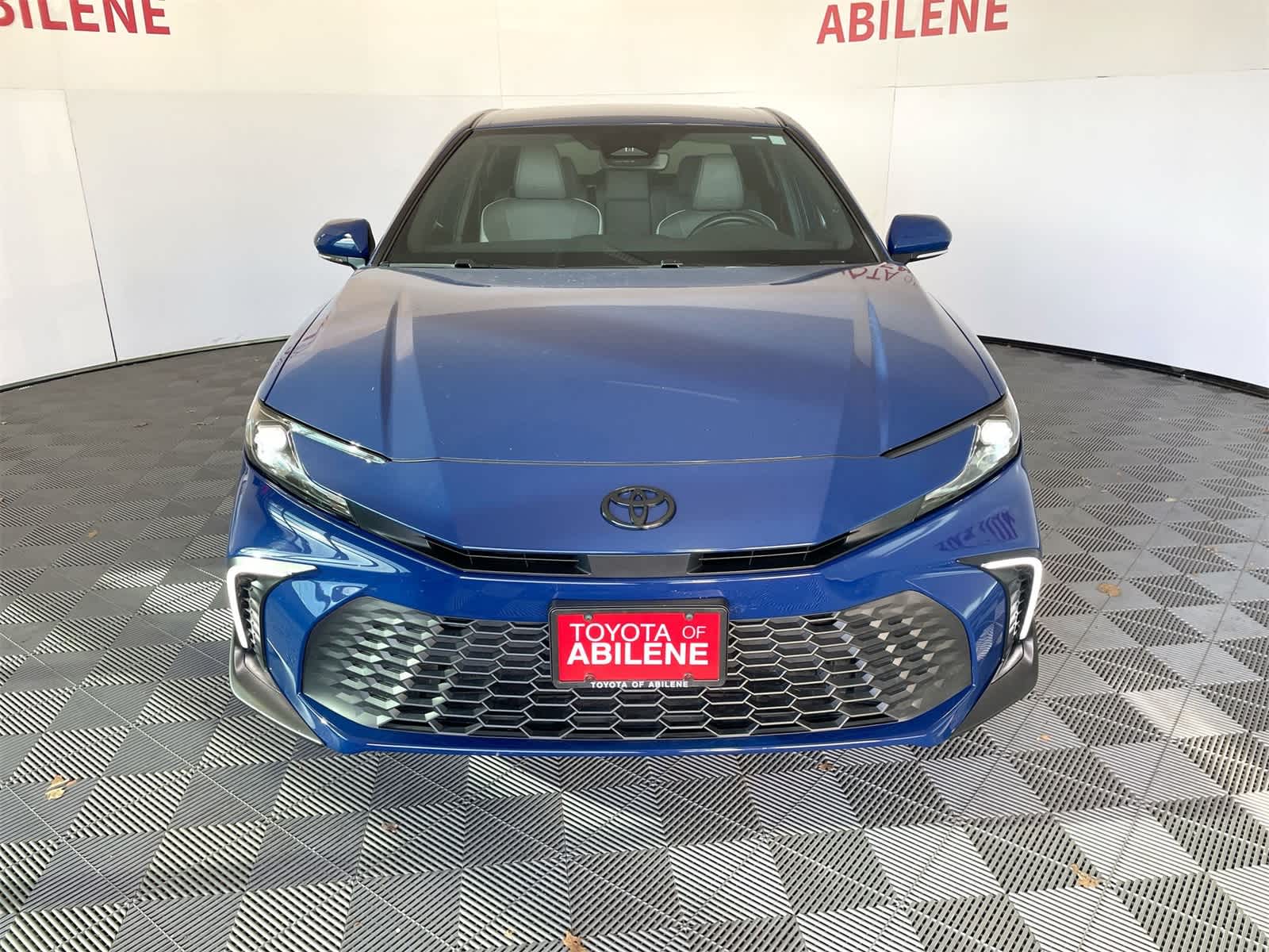 Thumbnail: 2025 Toyota Camry - 8