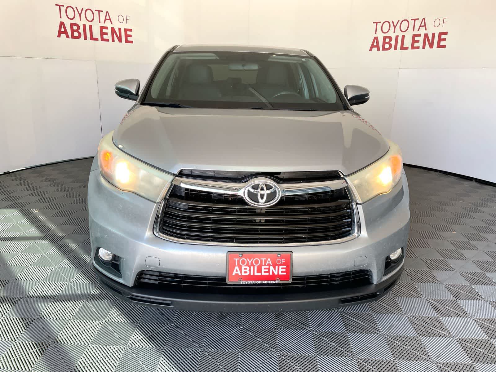 Thumbnail: 2016 Toyota Highlander - 9