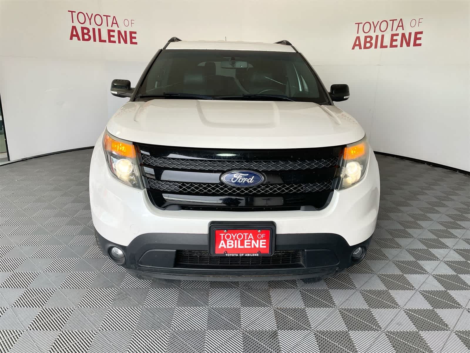 Thumbnail: 2014 Ford Explorer - 9