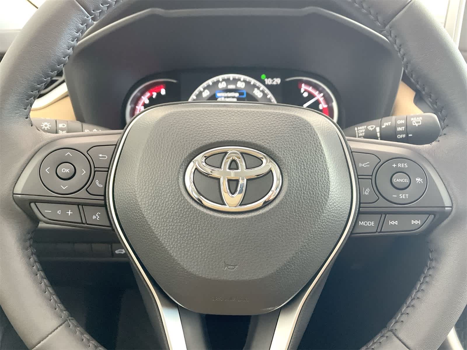 Thumbnail: 2025 Toyota RAV4 - 18