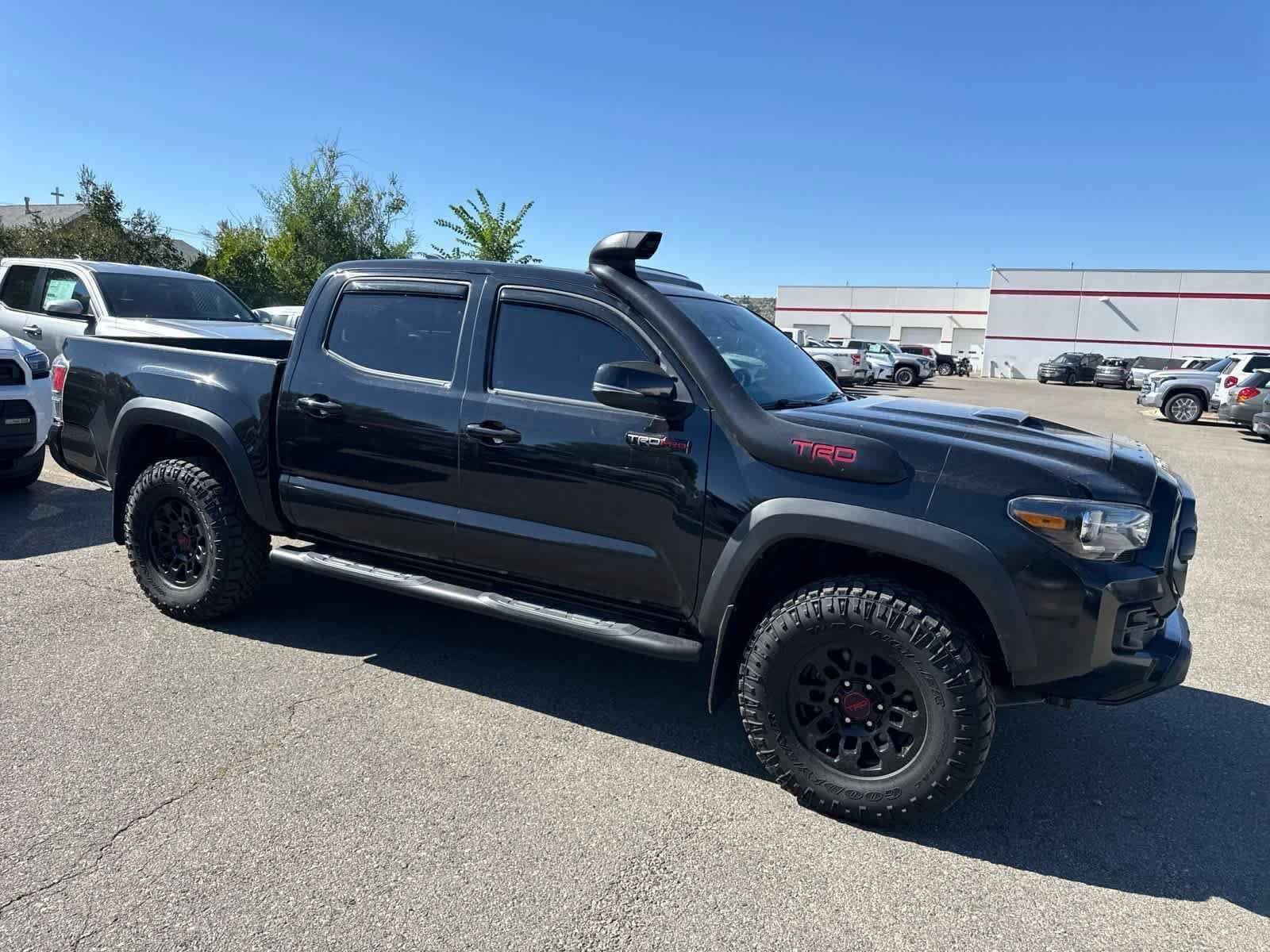 Thumbnail: 2019 Toyota Tacoma - 9