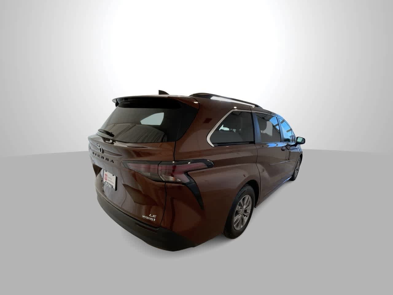 Thumbnail: 2023 Toyota Sienna - 8