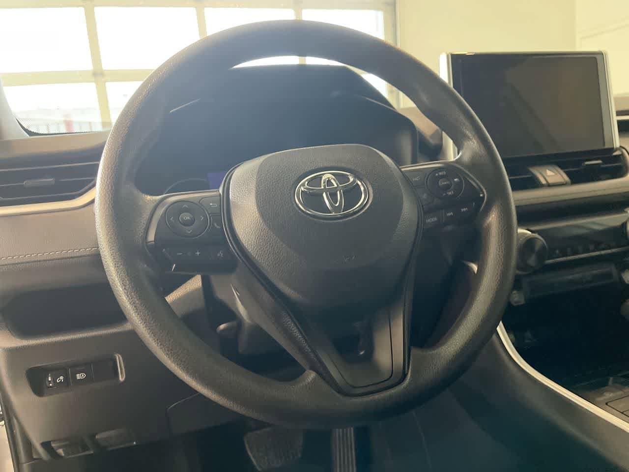 Thumbnail: 2024 Toyota RAV4 - 14