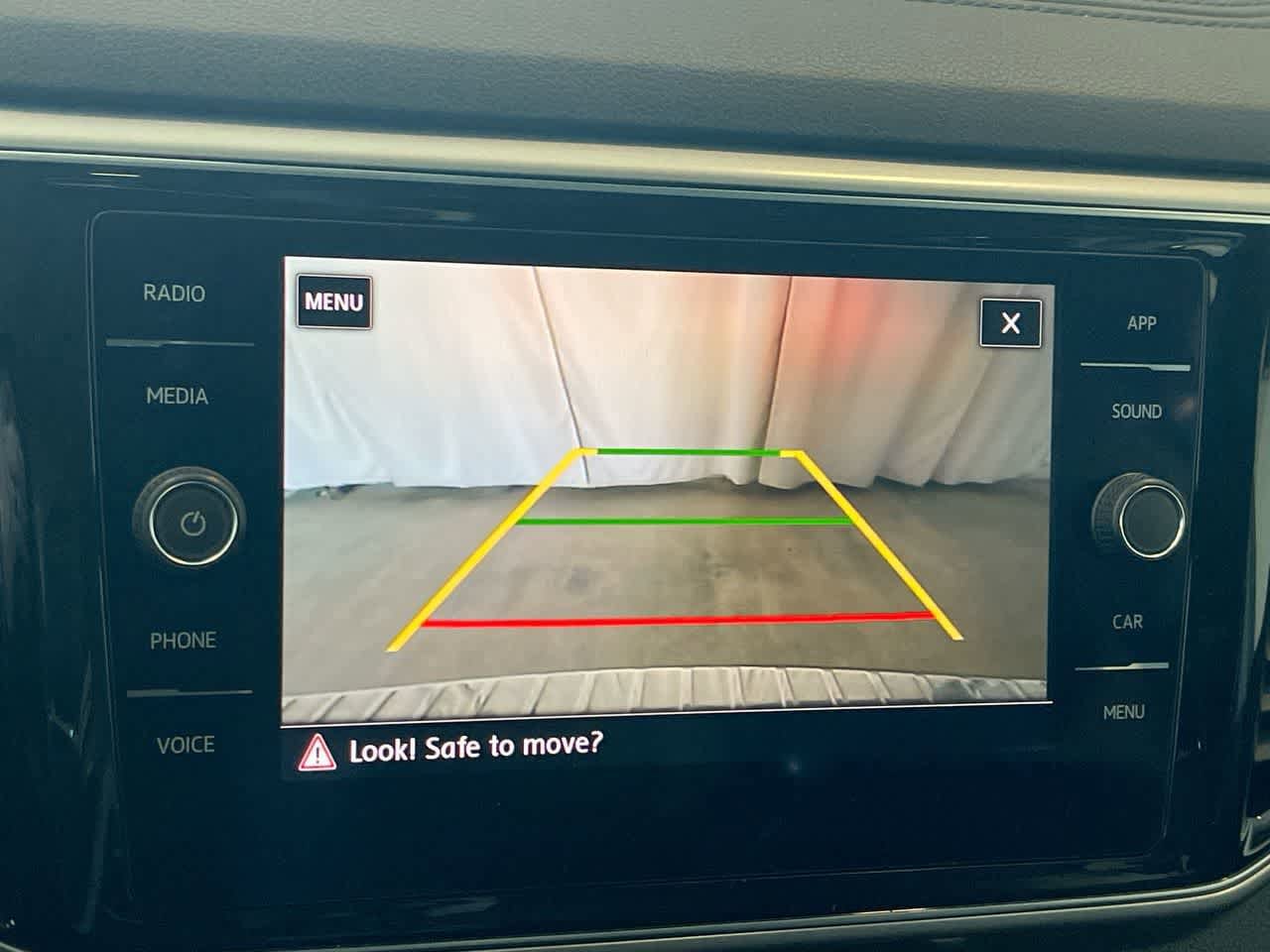 Thumbnail: 2018 Volkswagen Atlas - 17