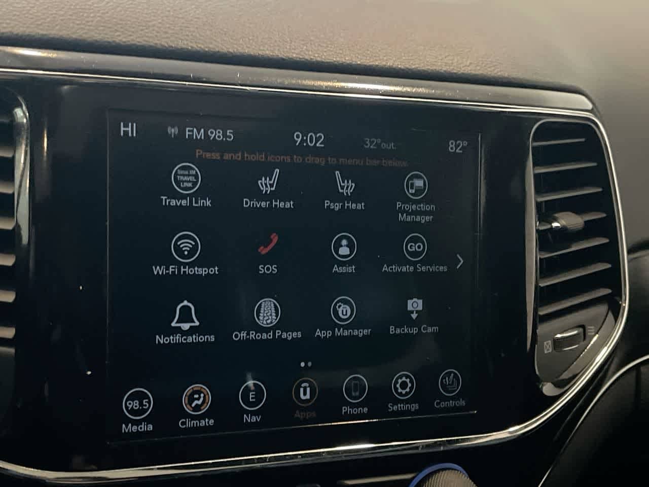 Thumbnail: 2022 Jeep Grand Cherokee - 16