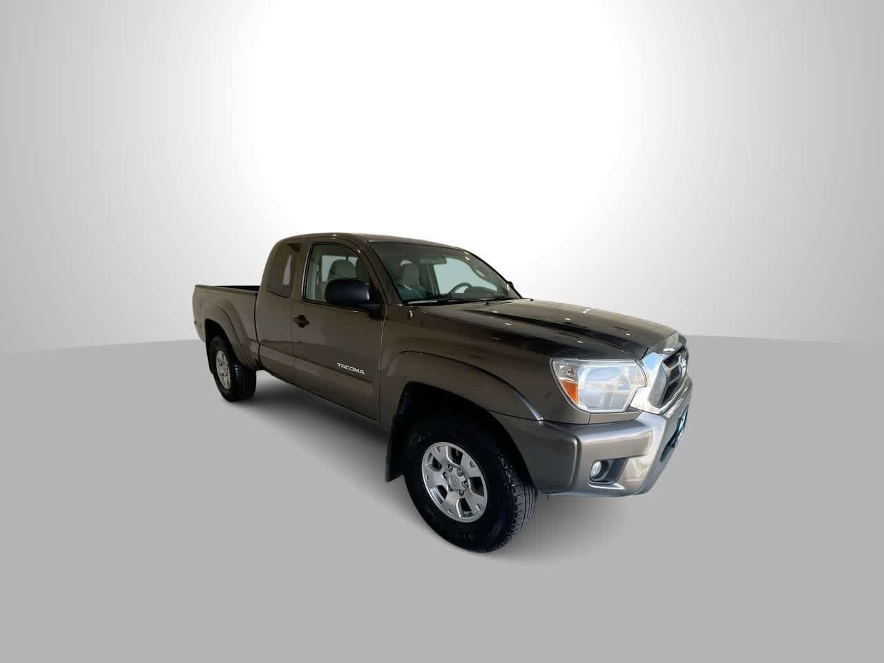 Used 2015 Toyota Tacoma Base with VIN 5TFUU4EN0FX114677 for sale in Billings, MT