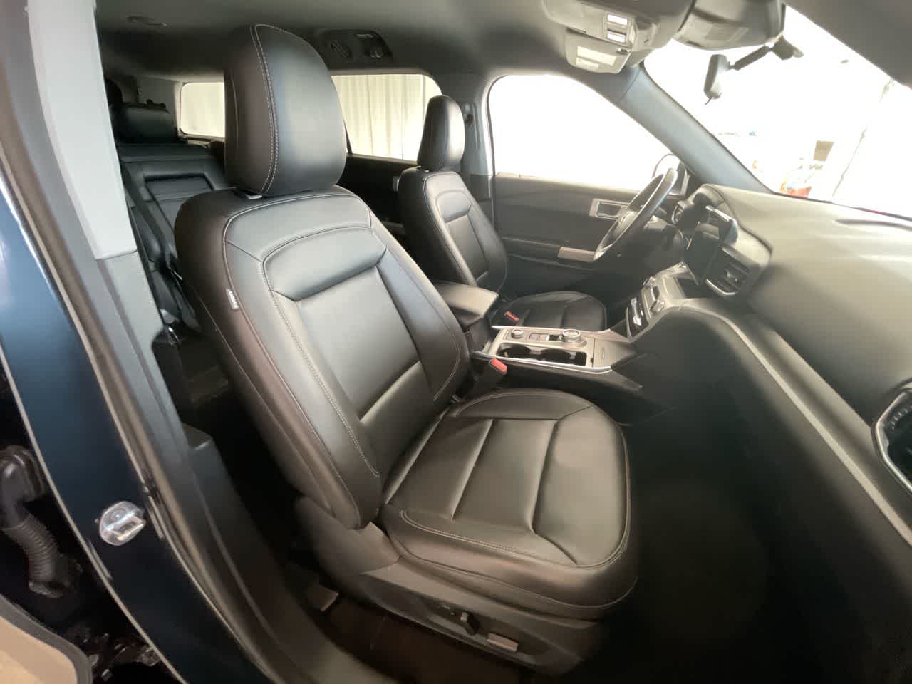 Thumbnail: 2022 Ford Explorer - 24